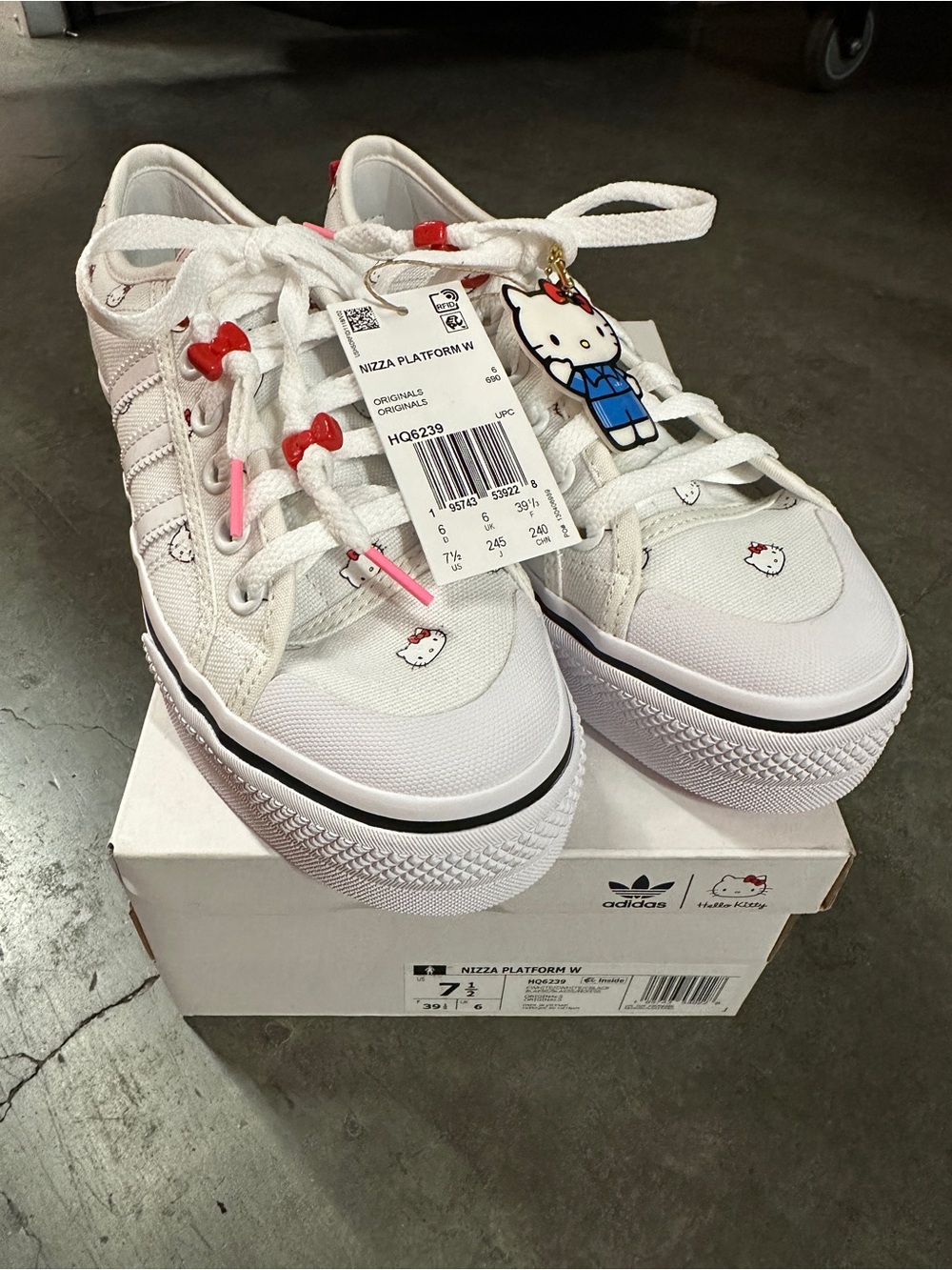 NWB: adidas x Hello Kitty Nizza Platform WMS size 7.5